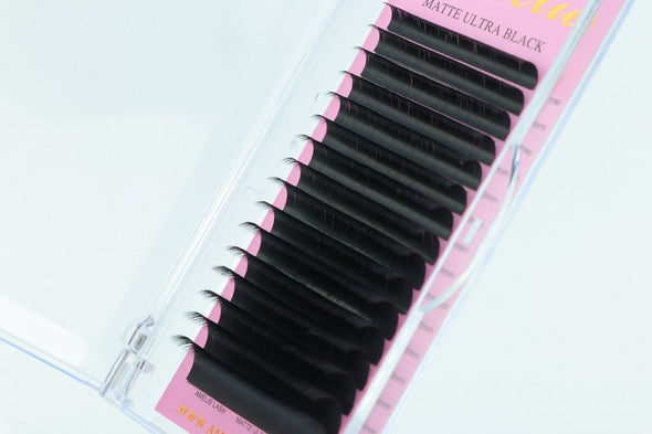 0.20 Matte Ultra Black Volume Lash 16 rows